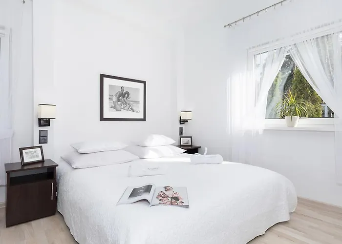 Zwierzynscy 3* 波别罗沃