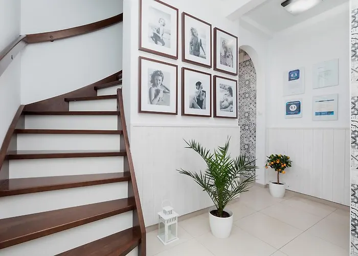 Zwierzynscy 住宿加早餐酒店 波别罗沃