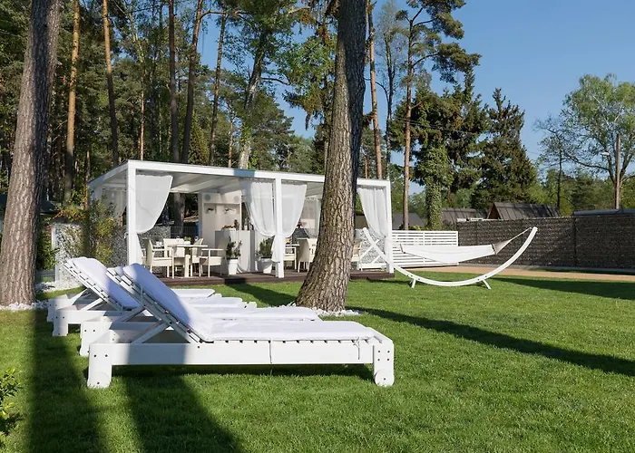 Zwierzynscy 住宿加早餐酒店 3*