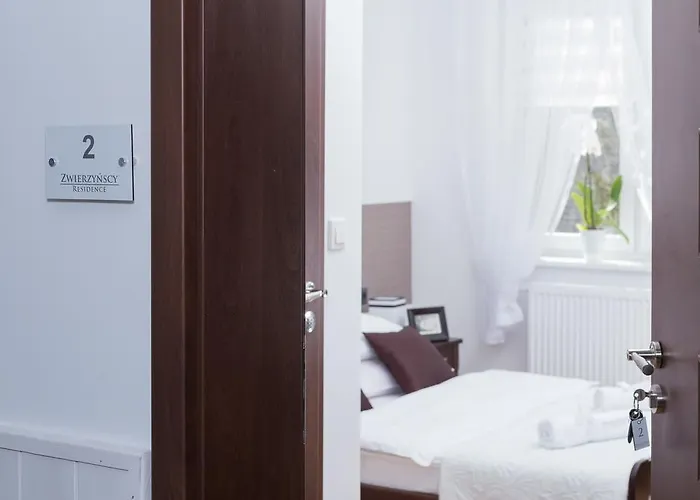 Zwierzynscy 住宿加早餐酒店 3*